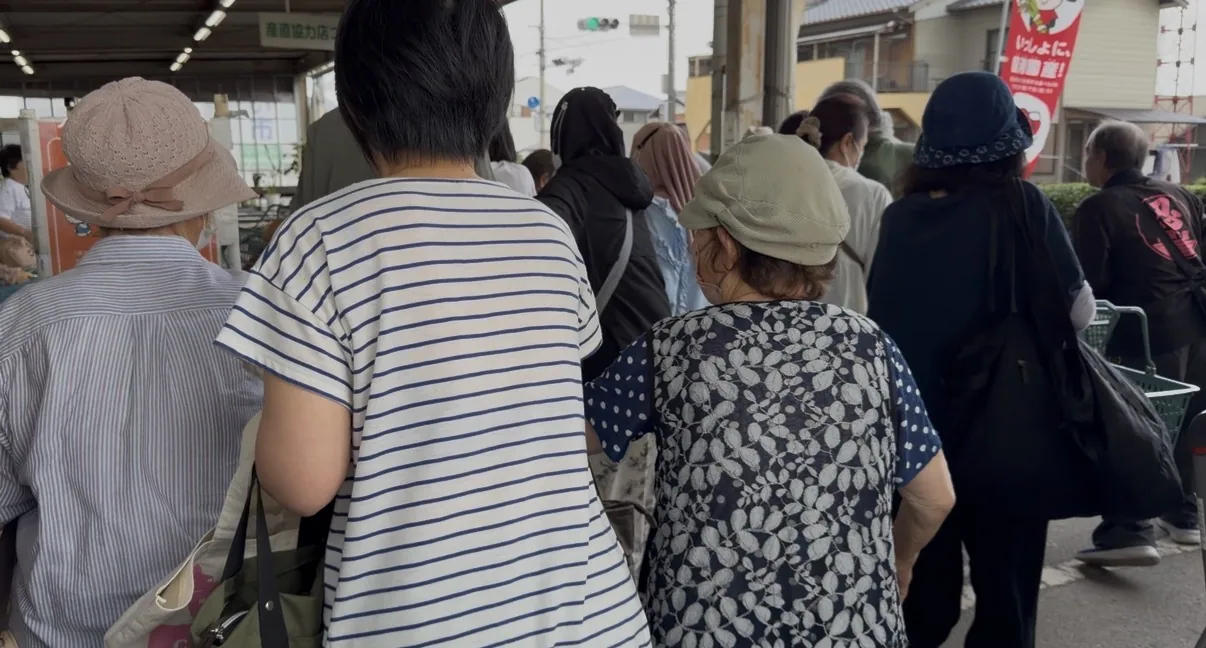 開店直後の大内ふれあい市の店内